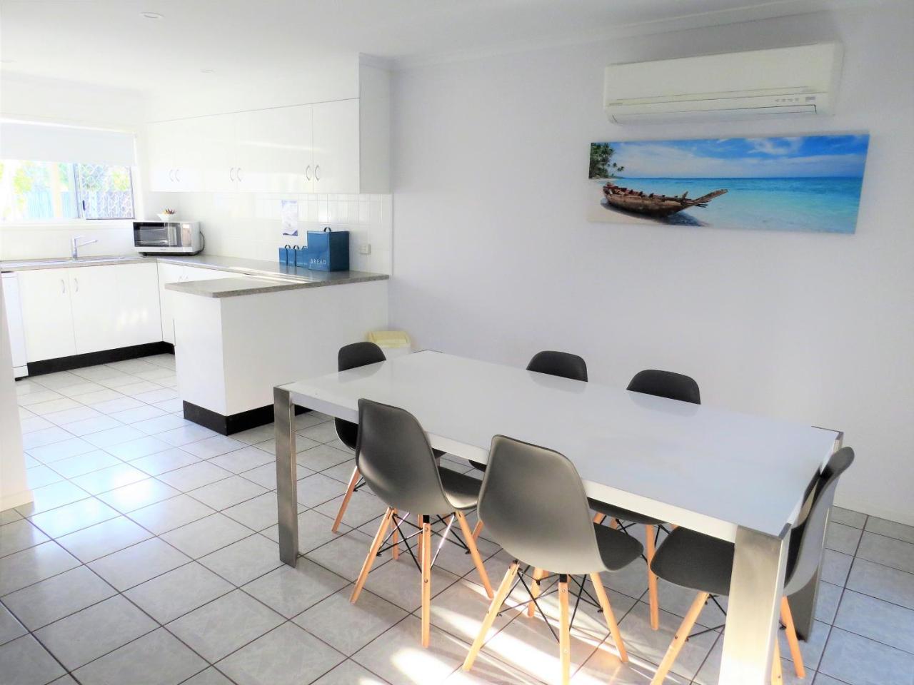 The Shores Holiday Apartments Mackay Eksteriør bilde